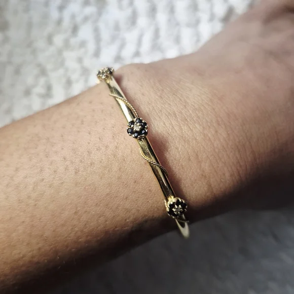 Vintage 14k Yellow Gold Sapphire Diamond Floral Bangle Bracelet - Picture 5 of 11